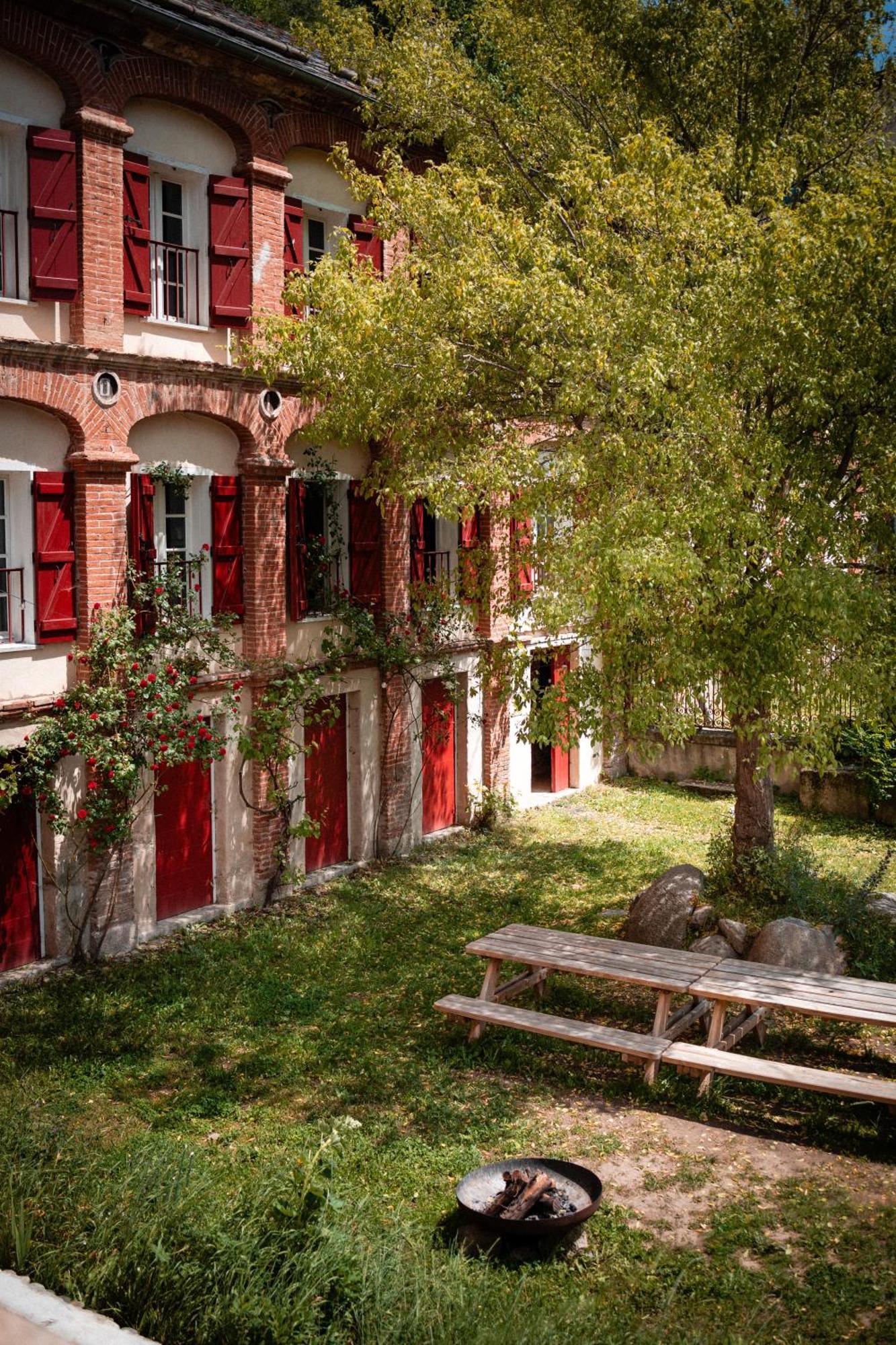 La Grande Maison Rouge Angoustrine Exteriér fotografie